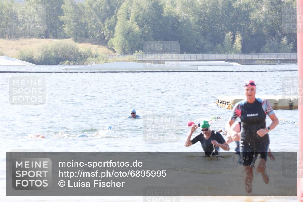 01.09.2024 - 17. Tribühne Triathlon Luisa Fischer http://msf.ph/oto/6895995 01.09.2024 11:19:37 Schwimmen 491, 539 meine-sportfotos.de