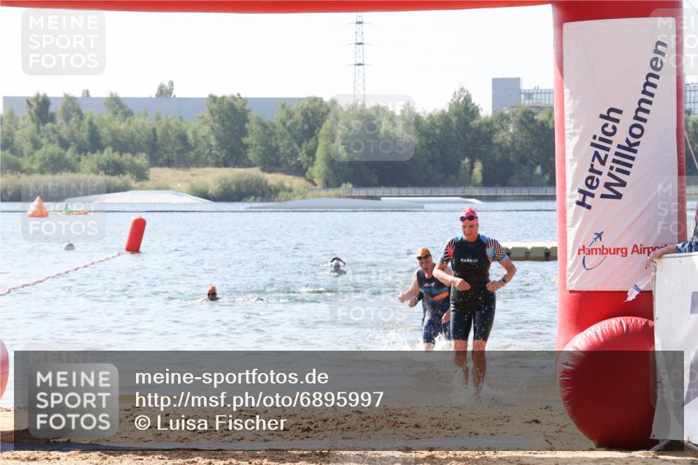 01.09.2024 - 17. Tribühne Triathlon Luisa Fischer http://msf.ph/oto/6895997 01.09.2024 11:19:39 Schwimmen 491, 539 meine-sportfotos.de