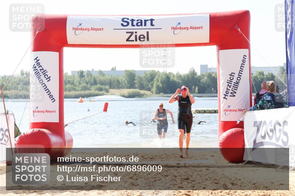 01.09.2024 - 17. Tribühne Triathlon Luisa Fischer http://msf.ph/oto/6896009 01.09.2024 11:19:41 Schwimmen 491, 500, 539 meine-sportfotos.de