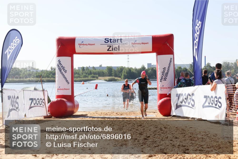 01.09.2024 - 17. Tribühne Triathlon Luisa Fischer http://msf.ph/oto/6896016 01.09.2024 11:19:42 Schwimmen 491, 500, 539 meine-sportfotos.de