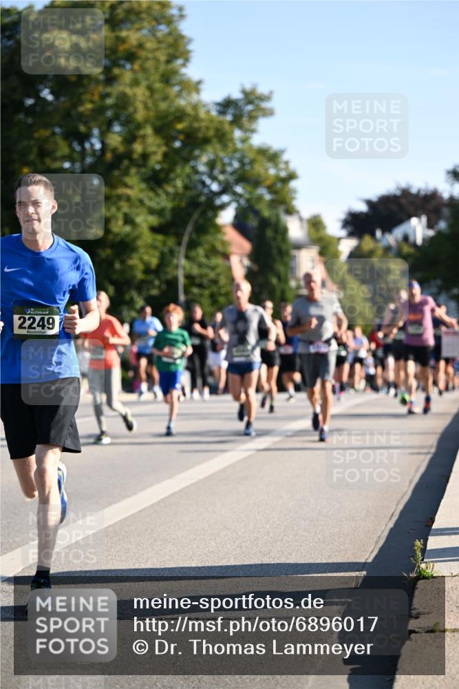 01.09.2024 - BARMER Alsterlauf Dr. Thomas Lammeyer http://msf.ph/oto/6896017 01.09.2024 09:33:54 Laufen 135, 2249 meine-sportfotos.de