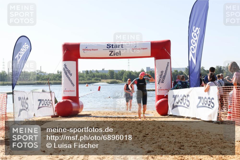 01.09.2024 - 17. Tribühne Triathlon Luisa Fischer http://msf.ph/oto/6896018 01.09.2024 11:19:43 Schwimmen 491, 500, 539 meine-sportfotos.de