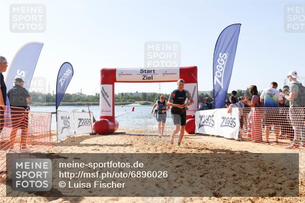 01.09.2024 - 17. Tribühne Triathlon Luisa Fischer http://msf.ph/oto/6896026 01.09.2024 11:19:45 Schwimmen 491, 500, 539 meine-sportfotos.de