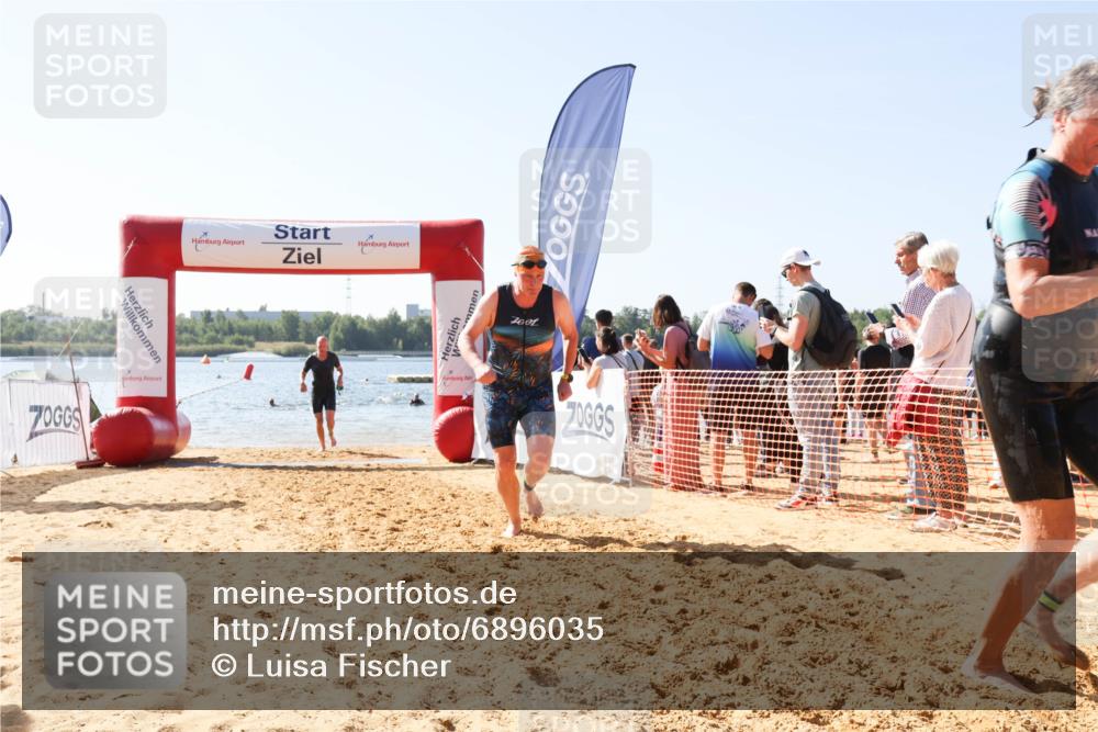 01.09.2024 - 17. Tribühne Triathlon Luisa Fischer http://msf.ph/oto/6896035 01.09.2024 11:19:48 Schwimmen 491, 500, 539 meine-sportfotos.de