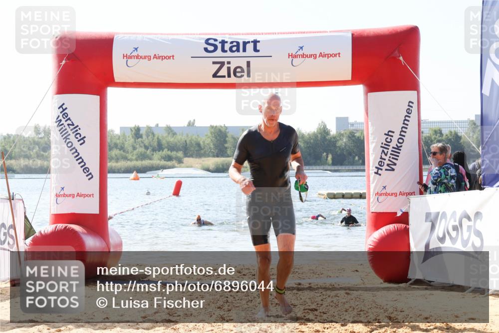 01.09.2024 - 17. Tribühne Triathlon Luisa Fischer http://msf.ph/oto/6896044 01.09.2024 11:19:51 Schwimmen 491, 500, 539 meine-sportfotos.de