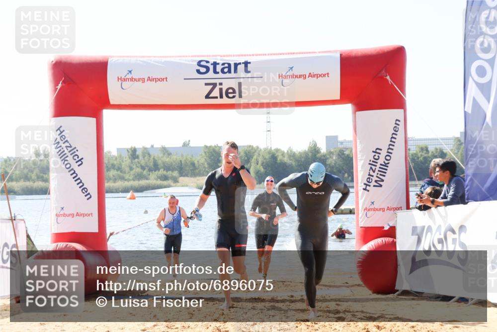 01.09.2024 - 17. Tribühne Triathlon Luisa Fischer http://msf.ph/oto/6896075 01.09.2024 11:20:03 Schwimmen 490, 519, 555, 559, 561 meine-sportfotos.de