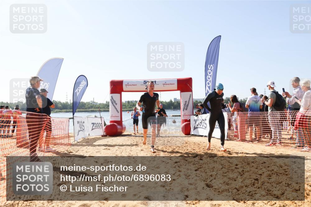 01.09.2024 - 17. Tribühne Triathlon Luisa Fischer http://msf.ph/oto/6896083 01.09.2024 11:20:05 Schwimmen 490, 519, 555, 559, 561 meine-sportfotos.de