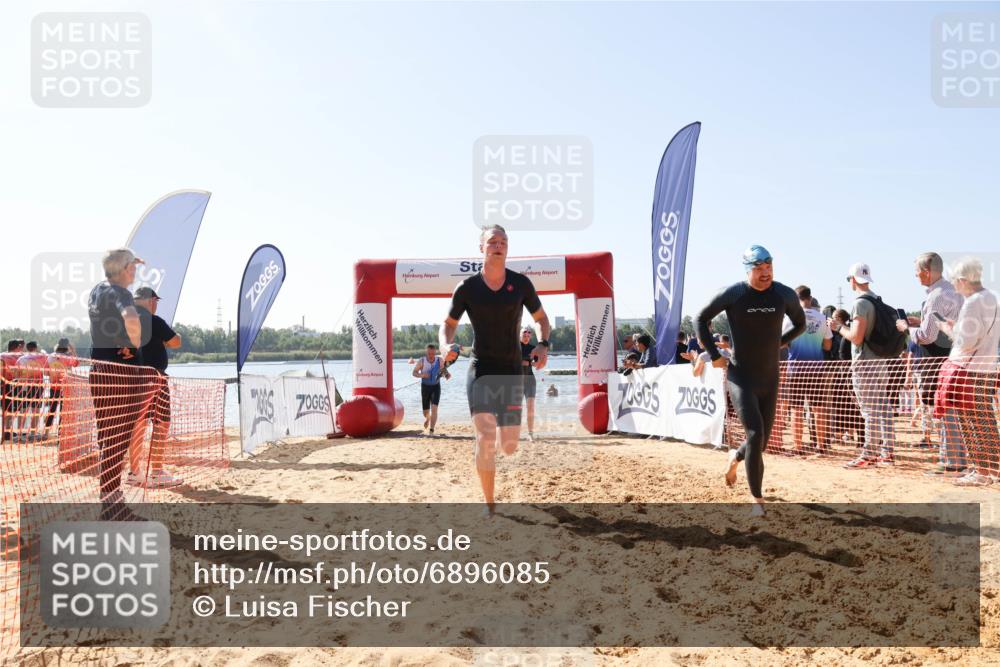 01.09.2024 - 17. Tribühne Triathlon Luisa Fischer http://msf.ph/oto/6896085 01.09.2024 11:20:05 Schwimmen 490, 519, 555, 559, 561 meine-sportfotos.de