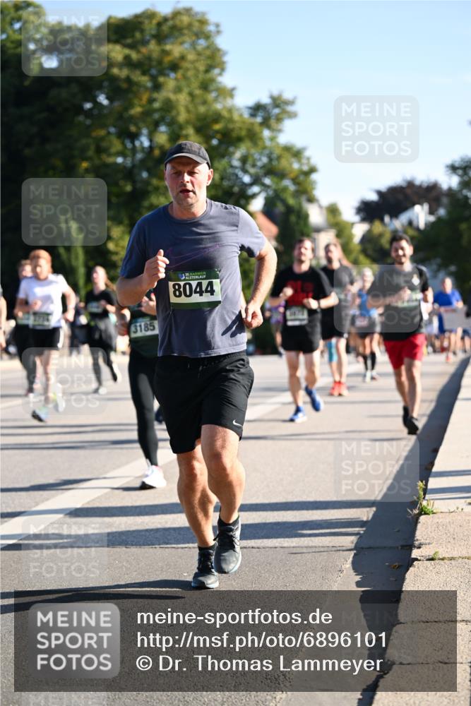 01.09.2024 - BARMER Alsterlauf Dr. Thomas Lammeyer http://msf.ph/oto/6896101 01.09.2024 09:34:03 Laufen 3185, 135, 8044 meine-sportfotos.de
