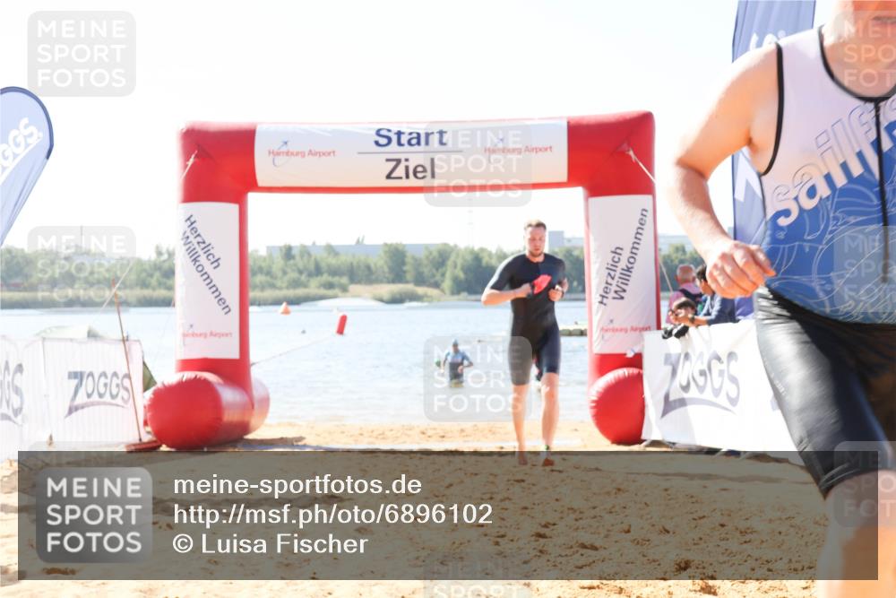 01.09.2024 - 17. Tribühne Triathlon Luisa Fischer http://msf.ph/oto/6896102 01.09.2024 11:20:09 Schwimmen 490, 519, 555, 556, 559, 561 meine-sportfotos.de