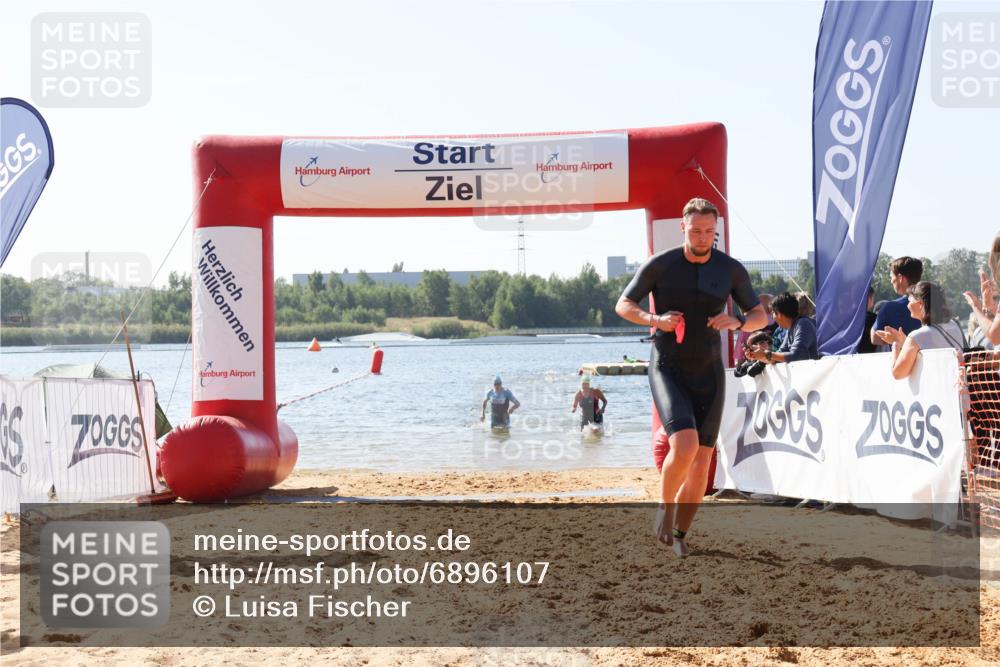 01.09.2024 - 17. Tribühne Triathlon Luisa Fischer http://msf.ph/oto/6896107 01.09.2024 11:20:10 Schwimmen 490, 519, 555, 556, 559, 561 meine-sportfotos.de