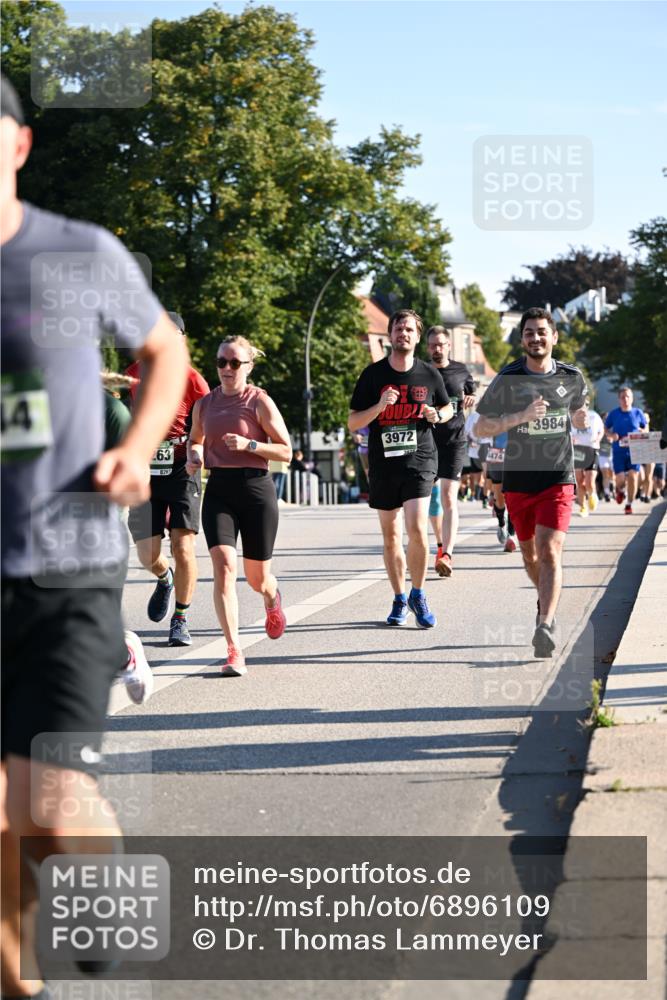 01.09.2024 - BARMER Alsterlauf Dr. Thomas Lammeyer http://msf.ph/oto/6896109 01.09.2024 09:34:04 Laufen 14, 63, 826, 3972, 1474, 3984 meine-sportfotos.de