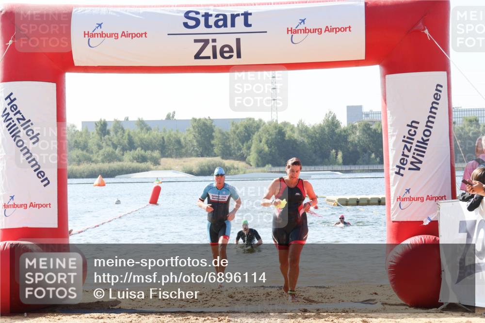 01.09.2024 - 17. Tribühne Triathlon Luisa Fischer http://msf.ph/oto/6896114 01.09.2024 11:20:17 Schwimmen 477, 490, 556 meine-sportfotos.de