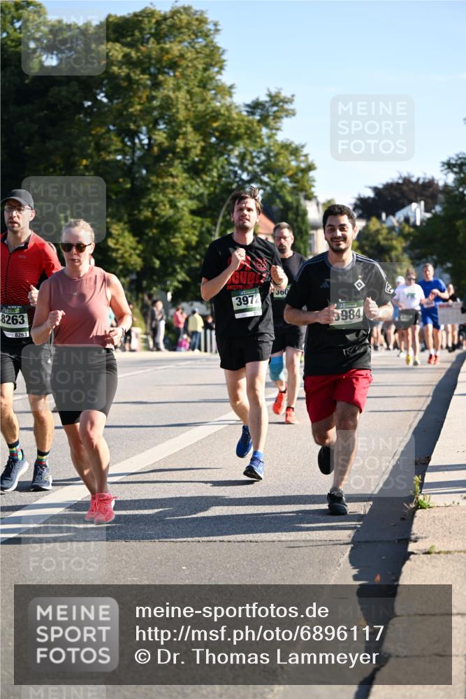 01.09.2024 - BARMER Alsterlauf Dr. Thomas Lammeyer http://msf.ph/oto/6896117 01.09.2024 09:34:05 Laufen 8263, 8263, 3972, 360, 3984 meine-sportfotos.de
