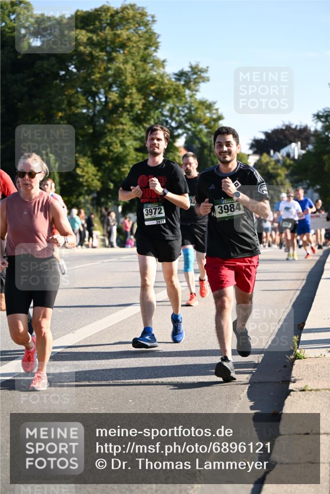 01.09.2024 - BARMER Alsterlauf Dr. Thomas Lammeyer http://msf.ph/oto/6896121 01.09.2024 09:34:05 Laufen 3972, 3972, 3984 meine-sportfotos.de