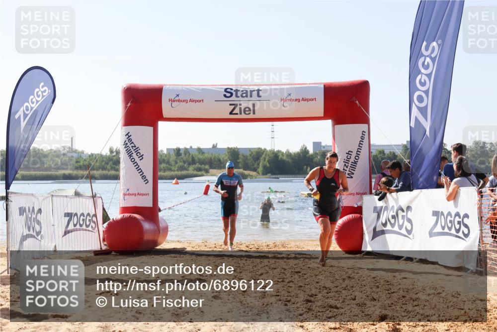 01.09.2024 - 17. Tribühne Triathlon Luisa Fischer http://msf.ph/oto/6896122 01.09.2024 11:20:19 Schwimmen 477, 499, 556 meine-sportfotos.de
