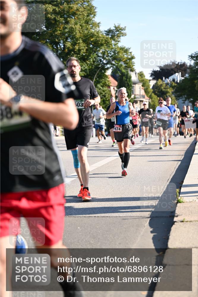 01.09.2024 - BARMER Alsterlauf Dr. Thomas Lammeyer http://msf.ph/oto/6896128 01.09.2024 09:34:07 Laufen 984, 603, 474, 3010, 4985 meine-sportfotos.de