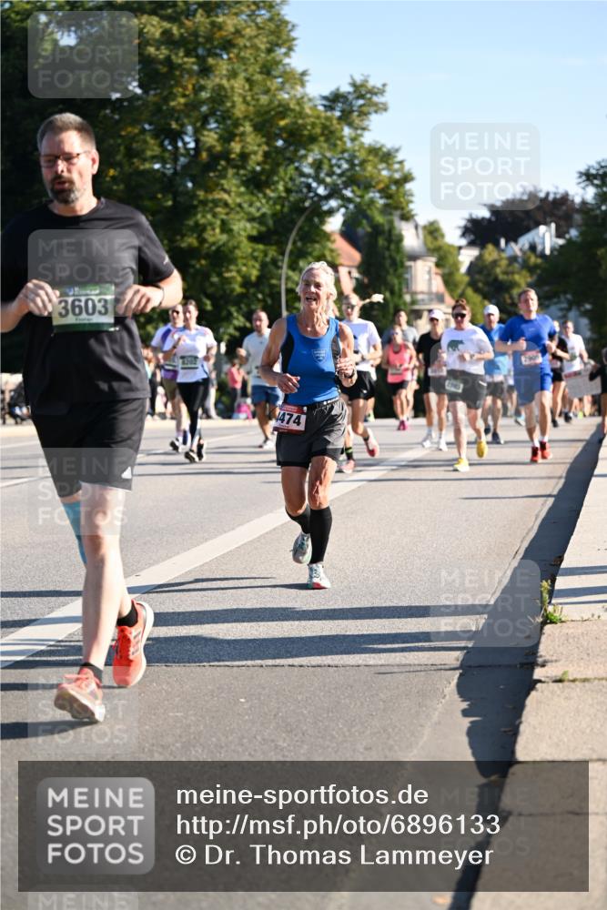 01.09.2024 - BARMER Alsterlauf Dr. Thomas Lammeyer http://msf.ph/oto/6896133 01.09.2024 09:34:08 Laufen 3603, 474, 2905 meine-sportfotos.de