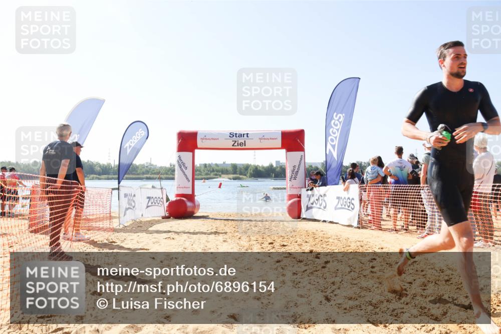 01.09.2024 - 17. Tribühne Triathlon Luisa Fischer http://msf.ph/oto/6896154 01.09.2024 11:20:31 Schwimmen 499 meine-sportfotos.de