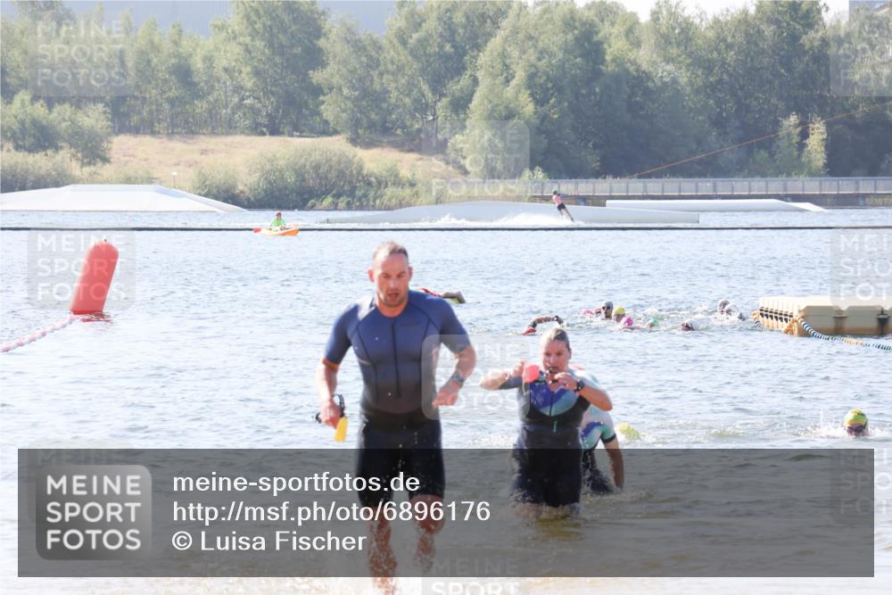 01.09.2024 - 17. Tribühne Triathlon Luisa Fischer http://msf.ph/oto/6896176 01.09.2024 11:20:57 Schwimmen 479, 487, 560 meine-sportfotos.de