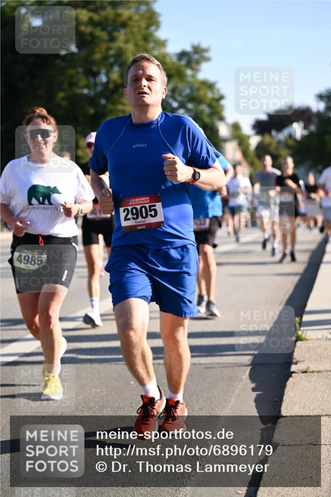 01.09.2024 - BARMER Alsterlauf Dr. Thomas Lammeyer http://msf.ph/oto/6896179 01.09.2024 09:34:12 Laufen 55, 2905, 4985 meine-sportfotos.de
