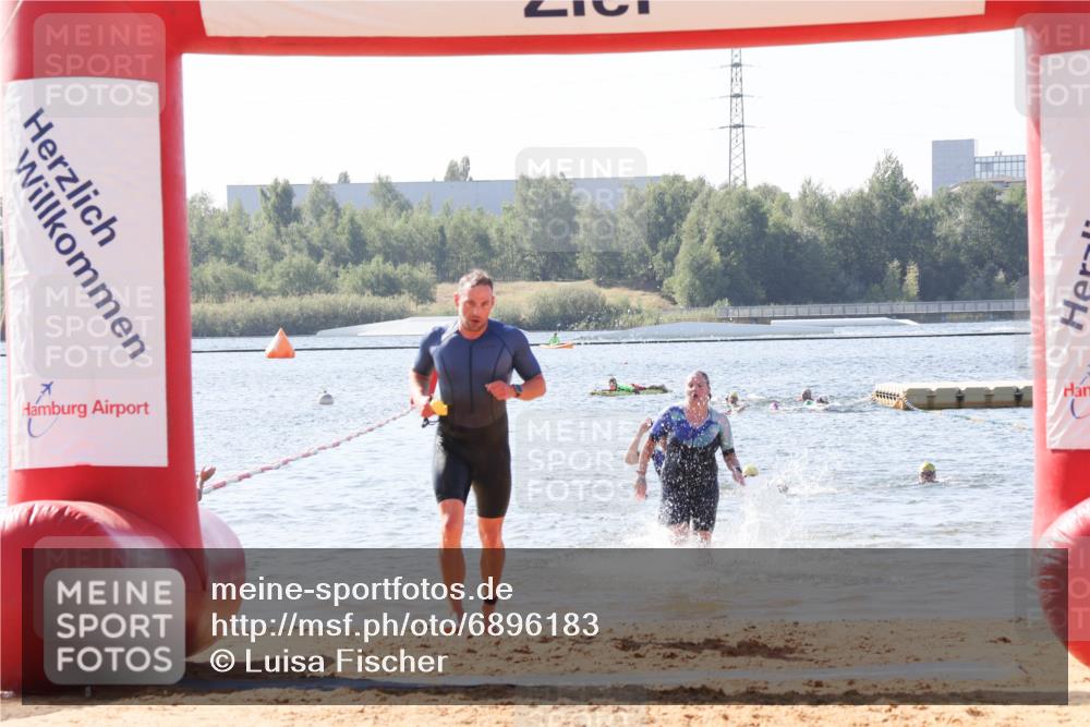 01.09.2024 - 17. Tribühne Triathlon Luisa Fischer http://msf.ph/oto/6896183 01.09.2024 11:20:59 Schwimmen 479, 487, 560 meine-sportfotos.de