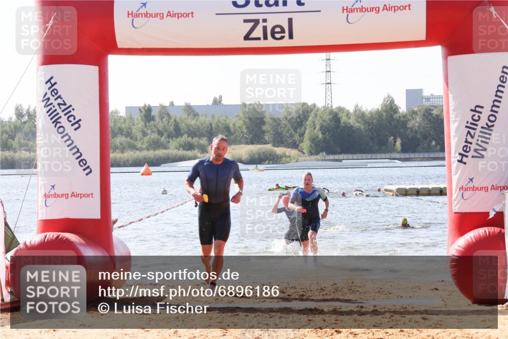 01.09.2024 - 17. Tribühne Triathlon Luisa Fischer http://msf.ph/oto/6896186 01.09.2024 11:21:00 Schwimmen 479, 487, 560 meine-sportfotos.de