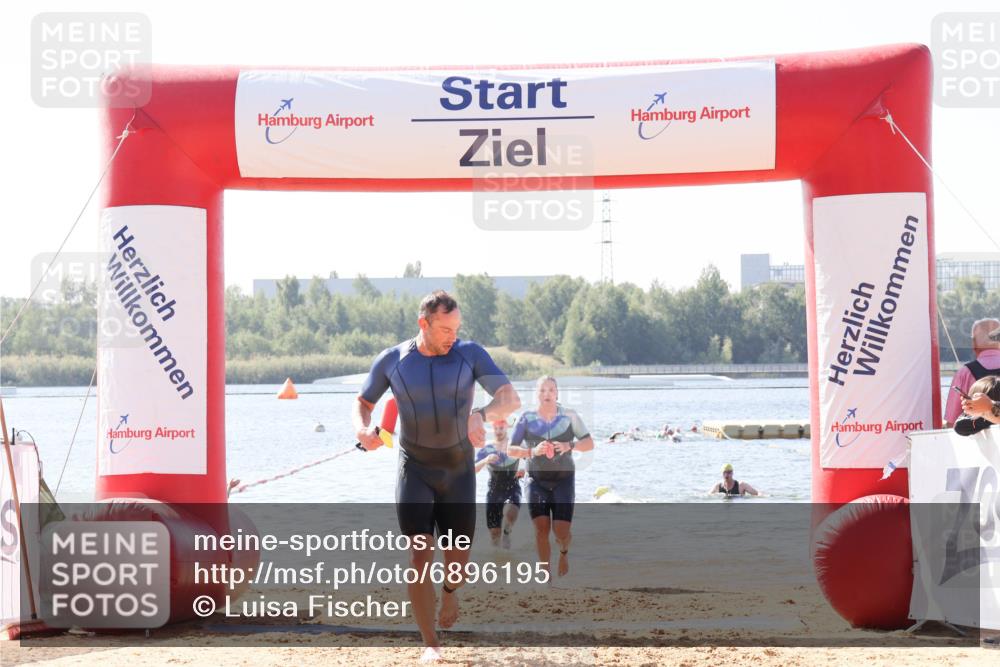 01.09.2024 - 17. Tribühne Triathlon Luisa Fischer http://msf.ph/oto/6896195 01.09.2024 11:21:02 Schwimmen 479, 487, 560 meine-sportfotos.de
