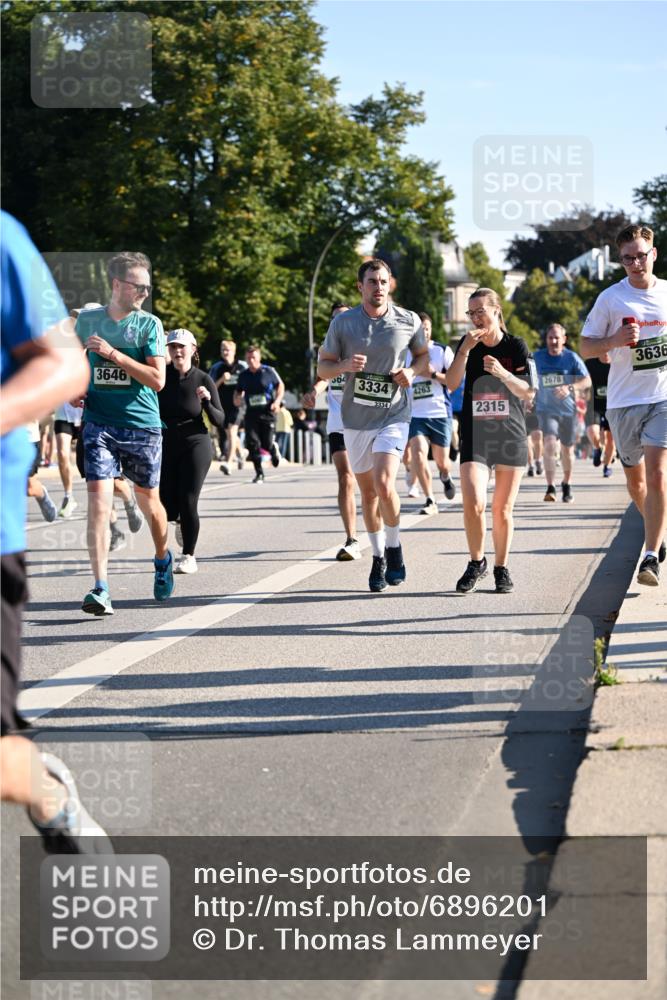 01.09.2024 - BARMER Alsterlauf Dr. Thomas Lammeyer http://msf.ph/oto/6896201 01.09.2024 09:34:14 Laufen 3646, 564, 3334, 1334, 4263, 2315, 2678, 3636 meine-sportfotos.de