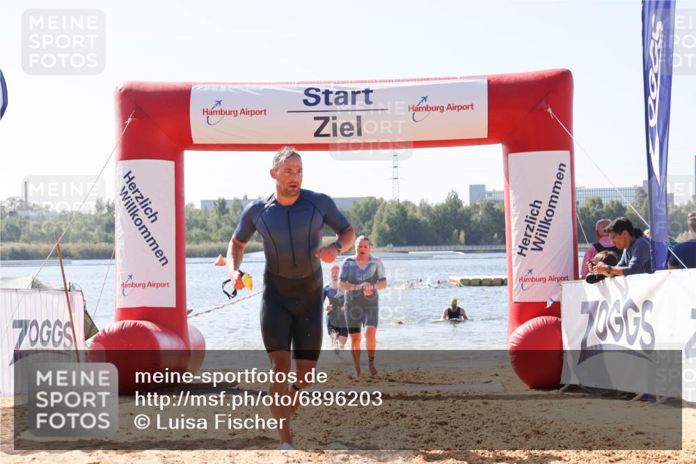 01.09.2024 - 17. Tribühne Triathlon Luisa Fischer http://msf.ph/oto/6896203 01.09.2024 11:21:03 Schwimmen 479, 487, 560 meine-sportfotos.de