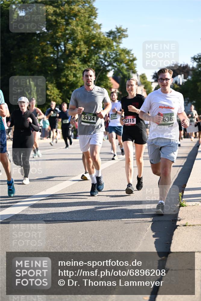 01.09.2024 - BARMER Alsterlauf Dr. Thomas Lammeyer http://msf.ph/oto/6896208 01.09.2024 09:34:15 Laufen 3334, 3334, 2263, 2315, 636, 3636 meine-sportfotos.de