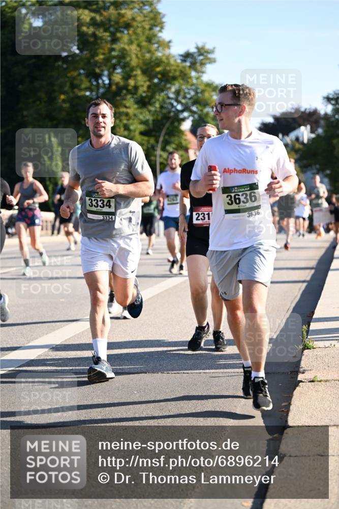 01.09.2024 - BARMER Alsterlauf Dr. Thomas Lammeyer http://msf.ph/oto/6896214 01.09.2024 09:34:15 Laufen 3334, 3334, 1244, 231, 3636, 3636 meine-sportfotos.de