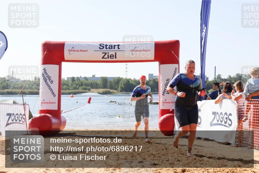 01.09.2024 - 17. Tribühne Triathlon Luisa Fischer http://msf.ph/oto/6896217 01.09.2024 11:21:06 Schwimmen 479, 487, 560 meine-sportfotos.de