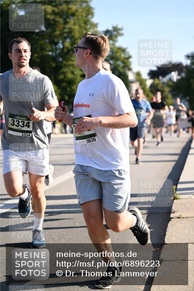 01.09.2024 - BARMER Alsterlauf Dr. Thomas Lammeyer http://msf.ph/oto/6896223 01.09.2024 09:34:16 Laufen 35, 3334, 3334, 3636 meine-sportfotos.de