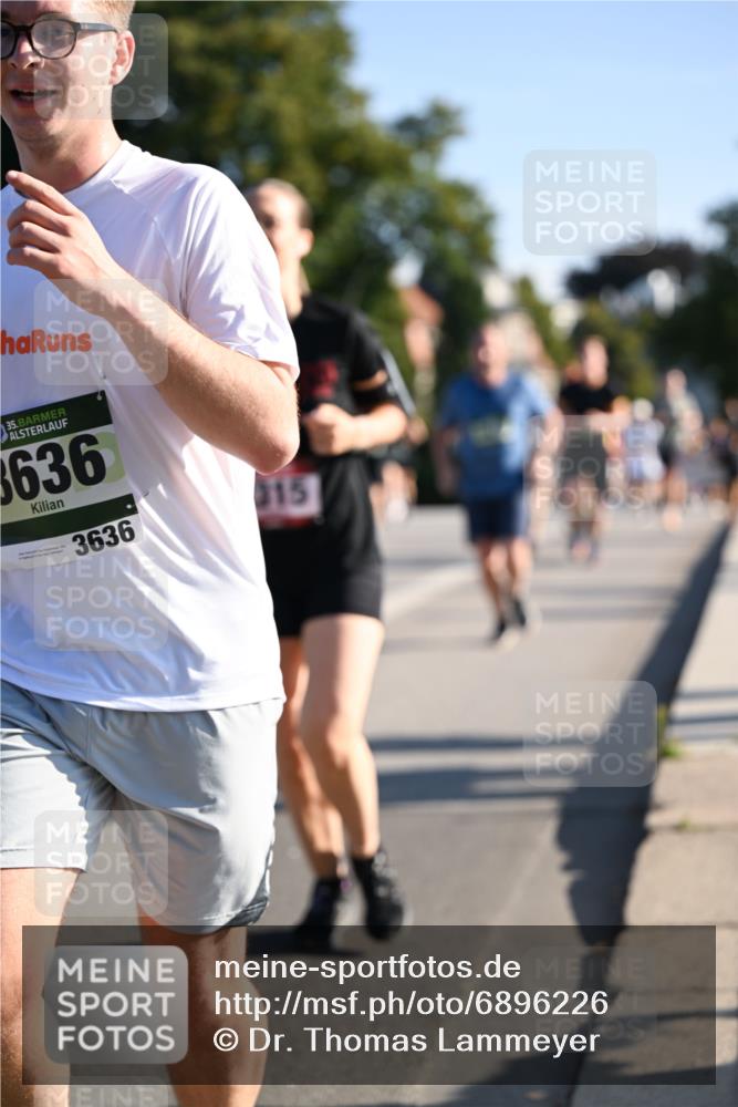 01.09.2024 - BARMER Alsterlauf Dr. Thomas Lammeyer http://msf.ph/oto/6896226 01.09.2024 09:34:16 Laufen 35, 3636, 3636, 315 meine-sportfotos.de