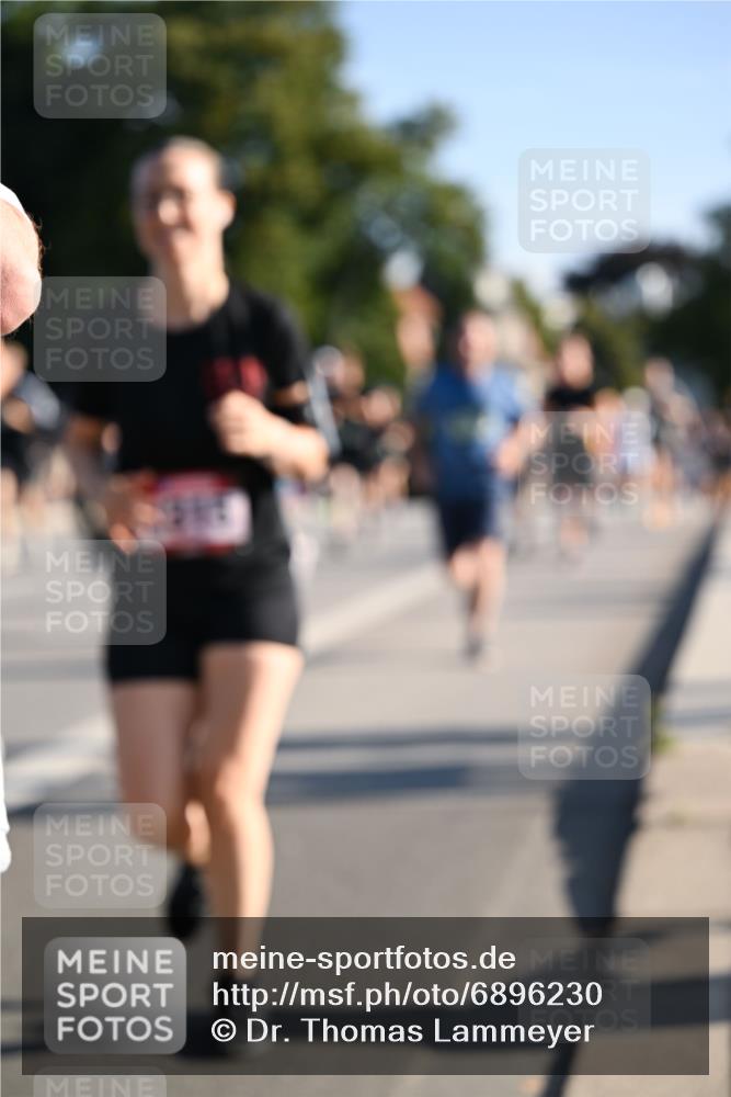 01.09.2024 - BARMER Alsterlauf Dr. Thomas Lammeyer http://msf.ph/oto/6896230 01.09.2024 09:34:17 Laufen  meine-sportfotos.de