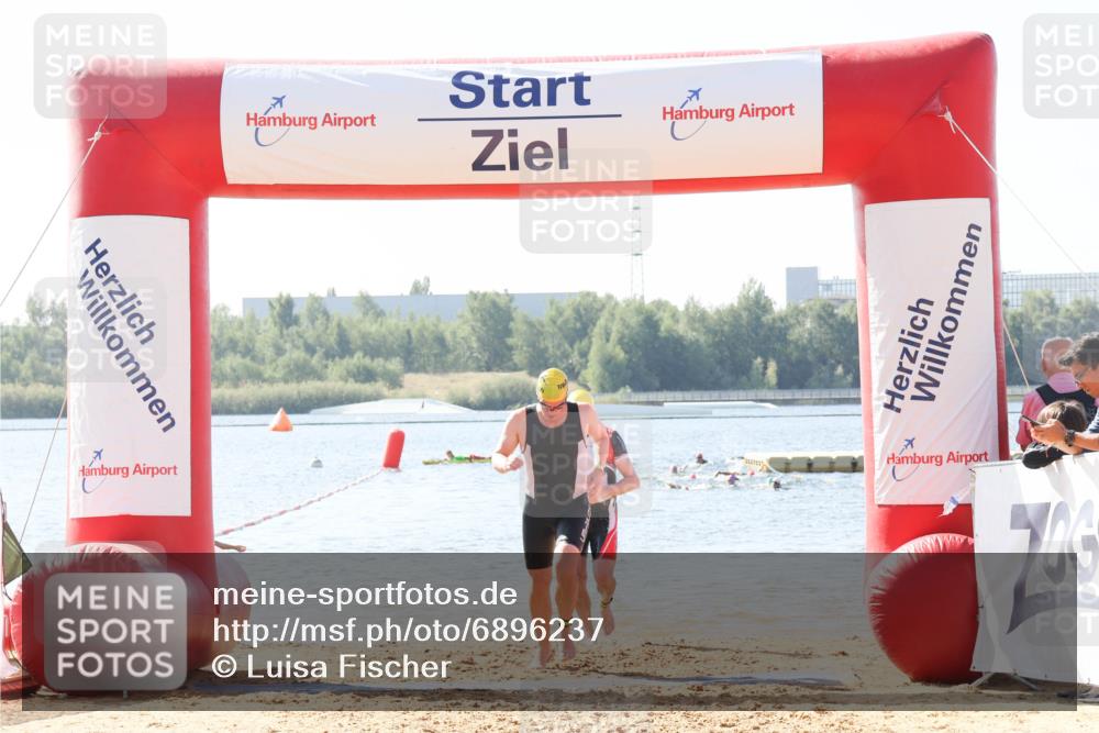 01.09.2024 - 17. Tribühne Triathlon Luisa Fischer http://msf.ph/oto/6896237 01.09.2024 11:21:15 Schwimmen 487, 531, 532 meine-sportfotos.de
