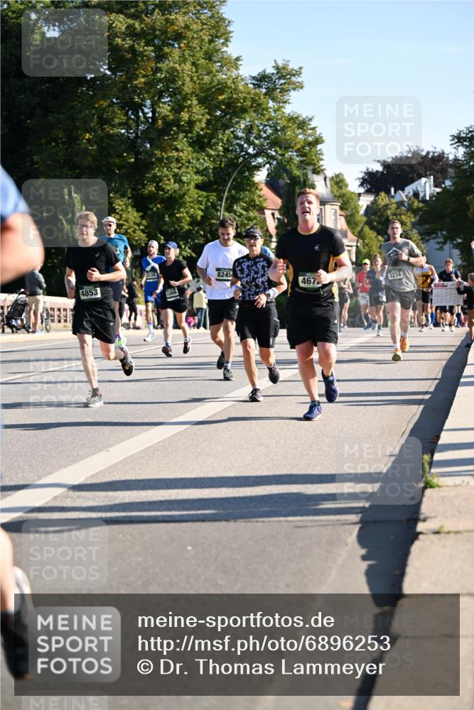 01.09.2024 - BARMER Alsterlauf Dr. Thomas Lammeyer http://msf.ph/oto/6896253 01.09.2024 09:34:19 Laufen 8128, 4853, 8245, 3366, 4672, 3234, 2012 meine-sportfotos.de