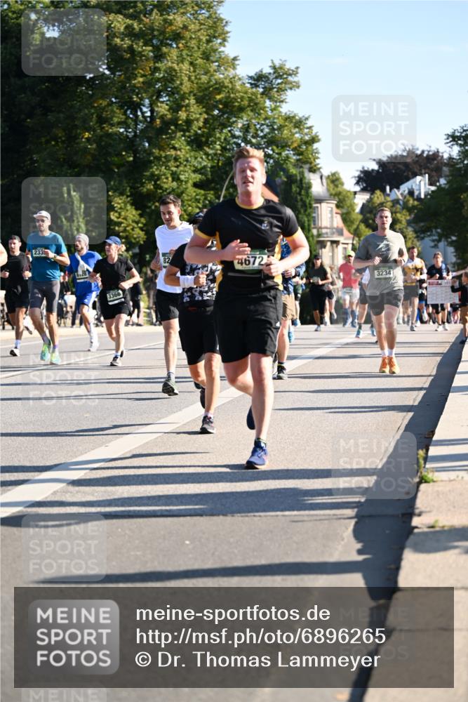 01.09.2024 - BARMER Alsterlauf Dr. Thomas Lammeyer http://msf.ph/oto/6896265 01.09.2024 09:34:20 Laufen 233, 3366, 82, 4672, 3234 meine-sportfotos.de