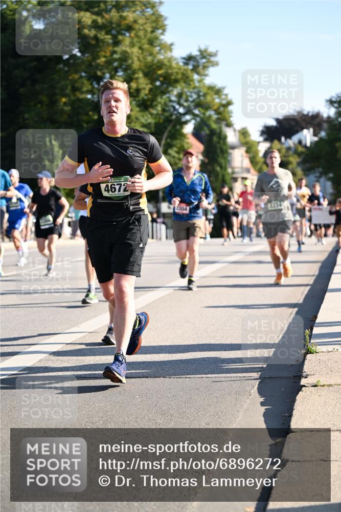 01.09.2024 - BARMER Alsterlauf Dr. Thomas Lammeyer http://msf.ph/oto/6896272 01.09.2024 09:34:21 Laufen 25, 4672, 2304 meine-sportfotos.de