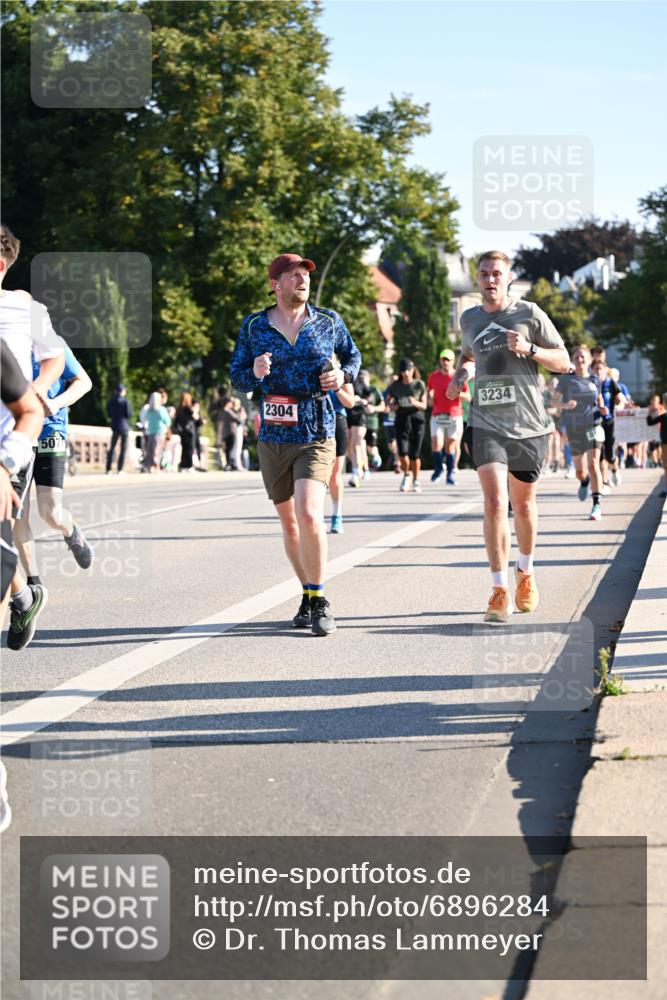 01.09.2024 - BARMER Alsterlauf Dr. Thomas Lammeyer http://msf.ph/oto/6896284 01.09.2024 09:34:22 Laufen 507, 2304, 3234 meine-sportfotos.de