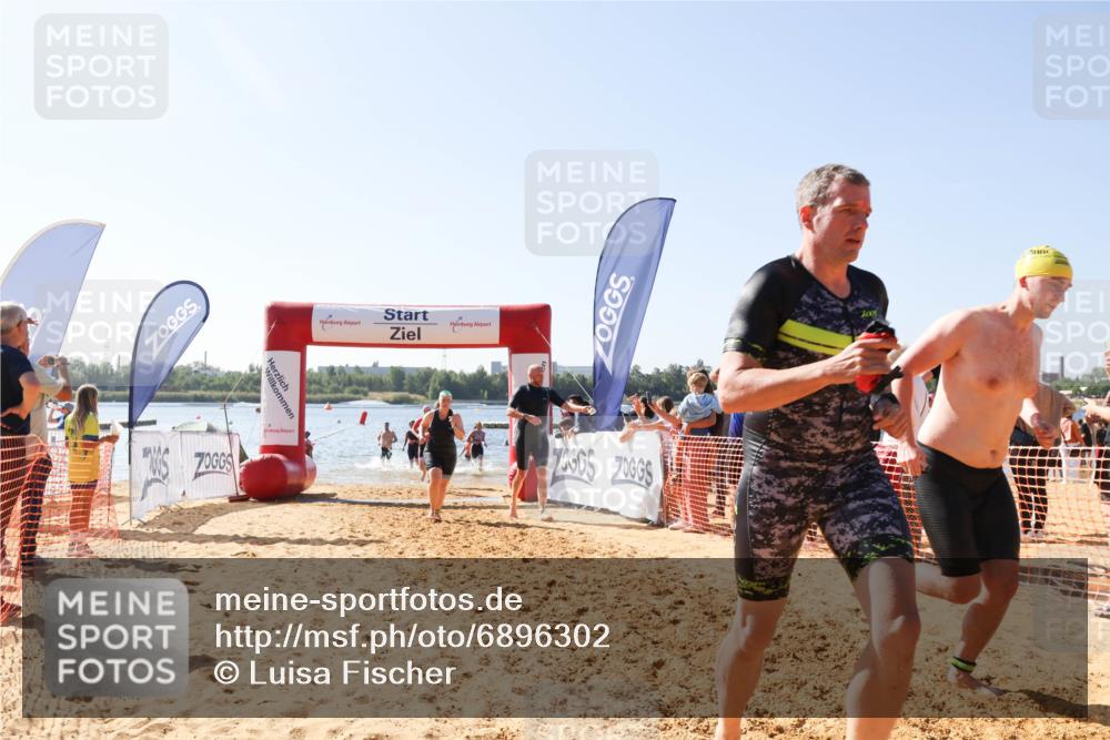01.09.2024 - 17. Tribühne Triathlon Luisa Fischer http://msf.ph/oto/6896302 01.09.2024 11:22:05 Schwimmen 448, 471, 482, 492, 494, 501, 518, 523, 530, 537, 547, 562, 563 meine-sportfotos.de