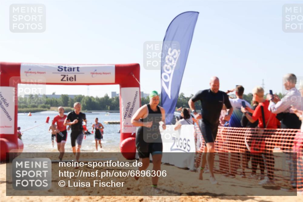 01.09.2024 - 17. Tribühne Triathlon Luisa Fischer http://msf.ph/oto/6896306 01.09.2024 11:22:07 Schwimmen 448, 471, 482, 492, 494, 501, 523, 530, 537, 547, 562, 563 meine-sportfotos.de