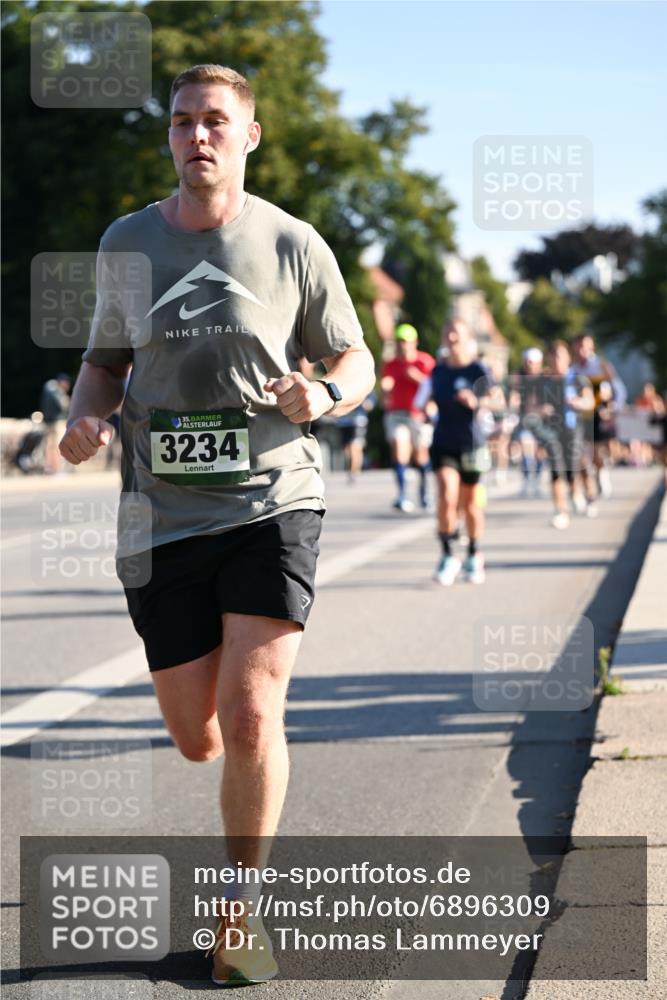 01.09.2024 - BARMER Alsterlauf Dr. Thomas Lammeyer http://msf.ph/oto/6896309 01.09.2024 09:34:24 Laufen 135, 3234 meine-sportfotos.de