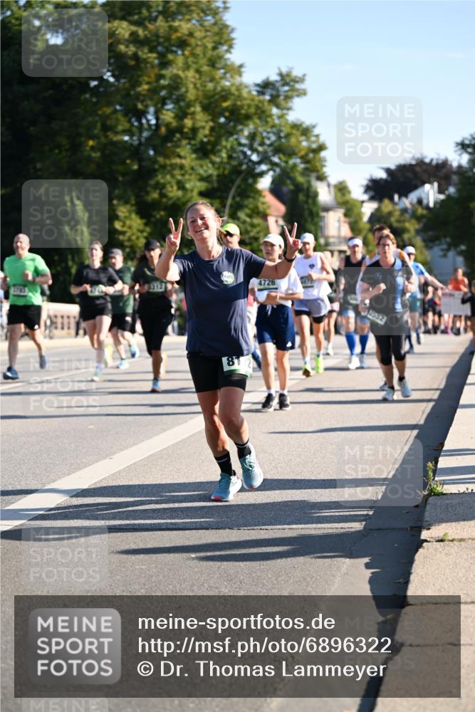 01.09.2024 - BARMER Alsterlauf Dr. Thomas Lammeyer http://msf.ph/oto/6896322 01.09.2024 09:34:26 Laufen 81, 4726, 1377, 2552 meine-sportfotos.de
