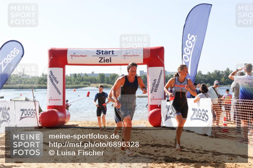 01.09.2024 - 17. Tribühne Triathlon Luisa Fischer http://msf.ph/oto/6896328 01.09.2024 11:22:14 Schwimmen 448, 471, 494, 501, 530, 562, 563 meine-sportfotos.de