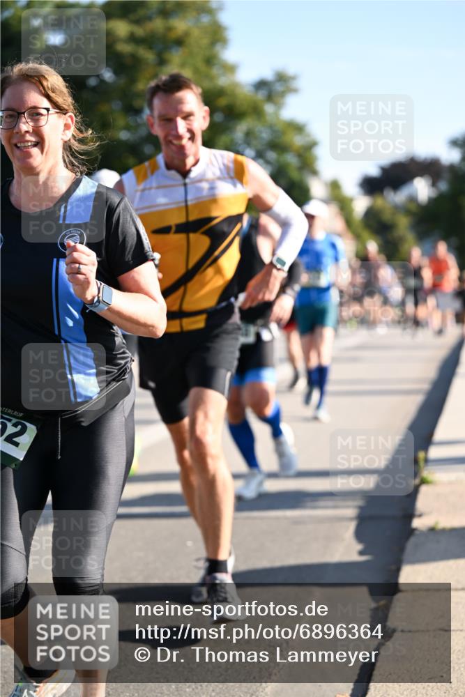 01.09.2024 - BARMER Alsterlauf Dr. Thomas Lammeyer http://msf.ph/oto/6896364 01.09.2024 09:34:29 Laufen 52 meine-sportfotos.de
