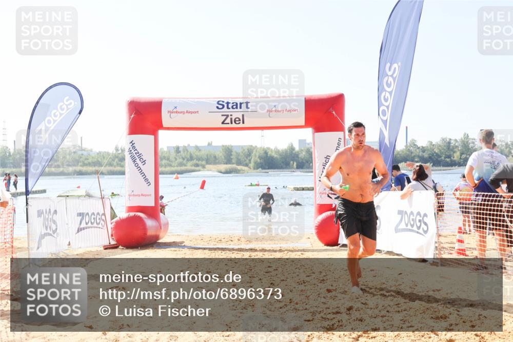 01.09.2024 - 17. Tribühne Triathlon Luisa Fischer http://msf.ph/oto/6896373 01.09.2024 11:22:35 Schwimmen 506, 512, 521, 549 meine-sportfotos.de