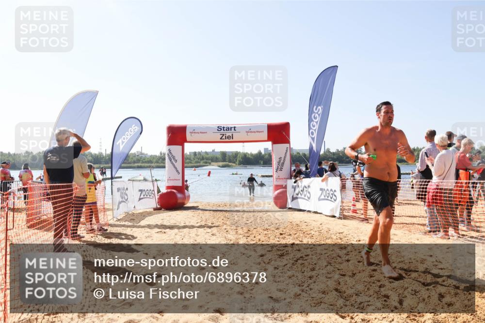 01.09.2024 - 17. Tribühne Triathlon Luisa Fischer http://msf.ph/oto/6896378 01.09.2024 11:22:36 Schwimmen 506, 512, 521 meine-sportfotos.de