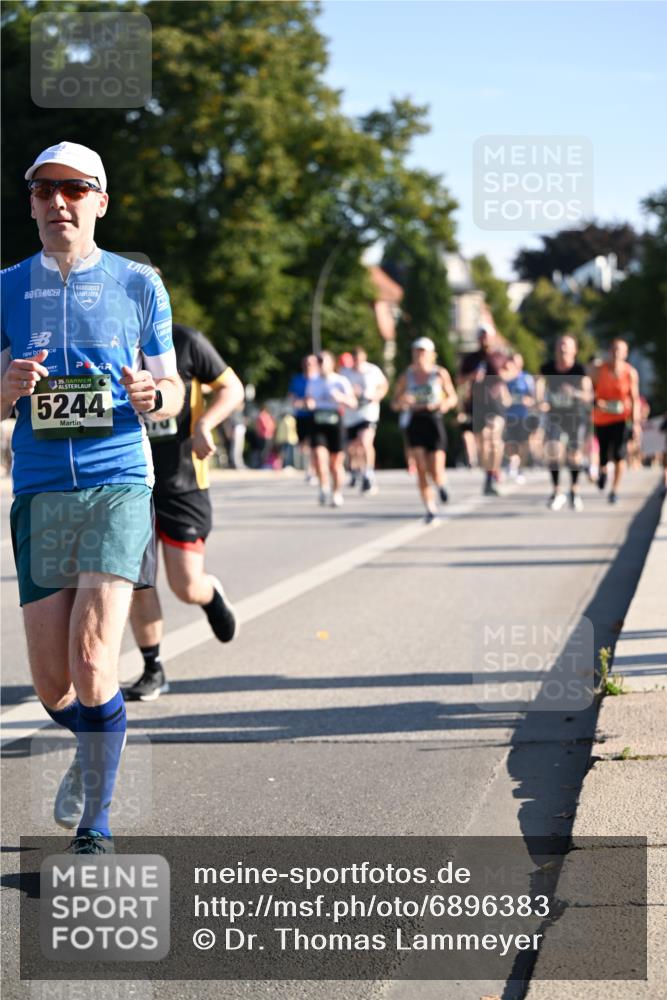 01.09.2024 - BARMER Alsterlauf Dr. Thomas Lammeyer http://msf.ph/oto/6896383 01.09.2024 09:34:31 Laufen 5, 5244 meine-sportfotos.de